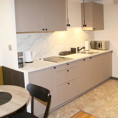 Falcon Apartment Center 2 Metro Zlote Tarasy Varsavia Esterno foto