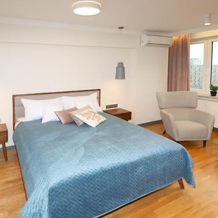 Falcon Apartment Center 2 Metro Zlote Tarasy Varsavia Esterno foto