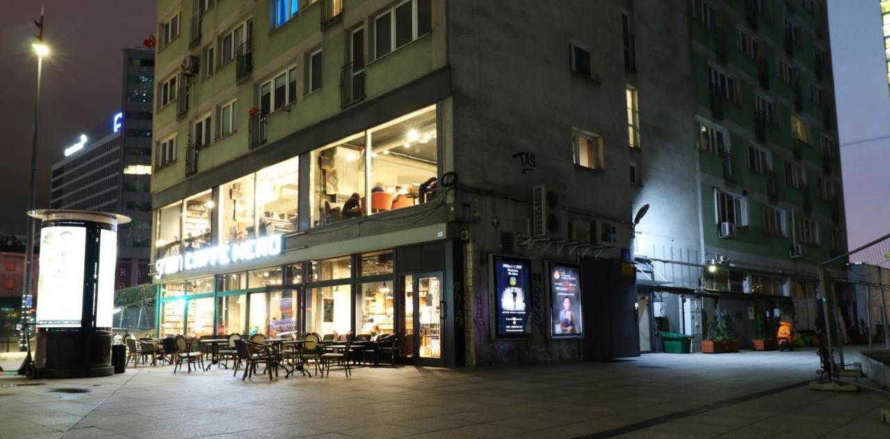 Falcon Center 2 Metro Zlote Tarasy * Warschau